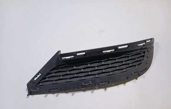 Chrysler 300C Front bumper lower grill 68-5736AB 68235736
