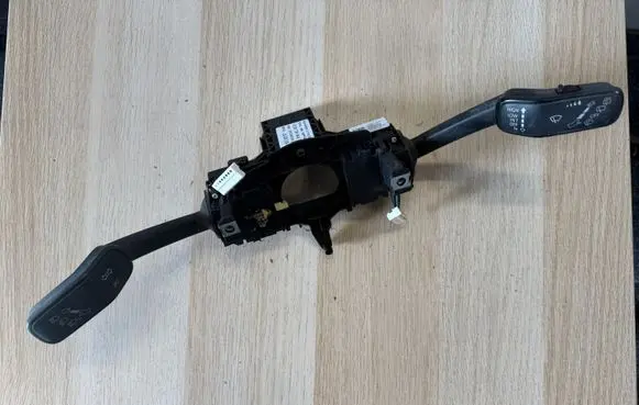 Seat Leon (5F) Wiper turn signal indicator stalk/switch 5Q0953507FT