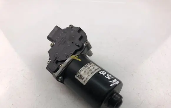 Audi A6 S6 C5 4B Wiper motor 8D1955113C