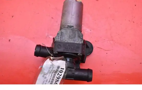 BMW X3 E83 Water pump 6928246