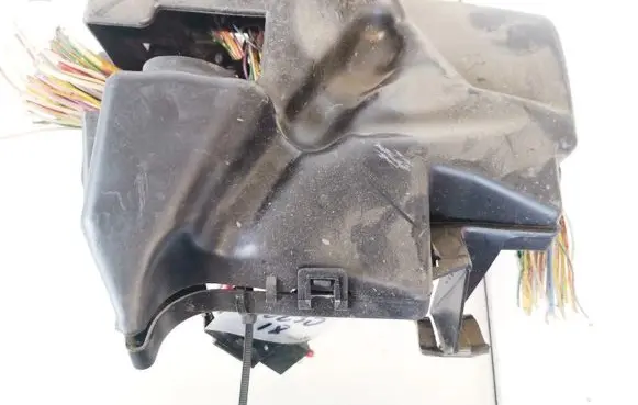 Battery box tray
