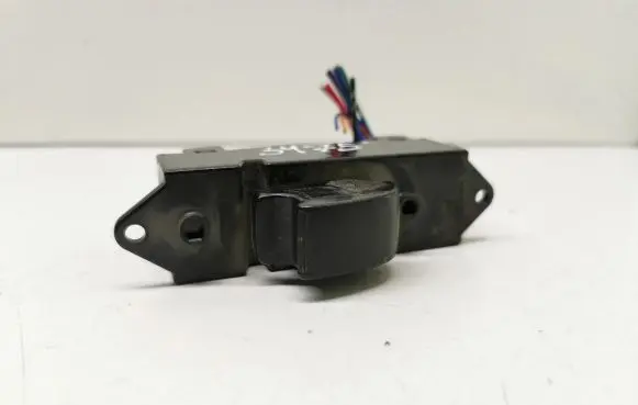Mitsubishi Lancer X Electric window control switch 8608A065