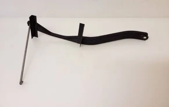 Toyota RAV 4 (XA40) Battery bracket 