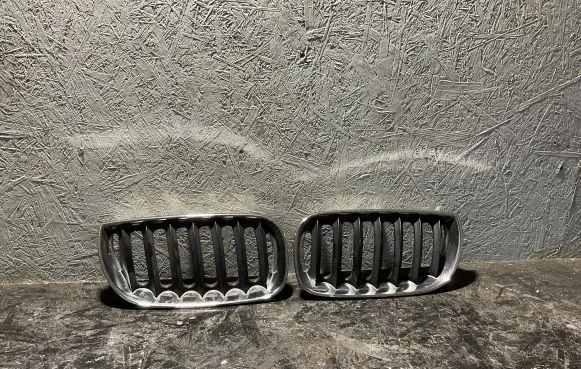 BMW X3 E83 Quarter panel pressure vent 5113340291002 340291002
