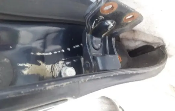 Mazda 626 Rear door lower hinge