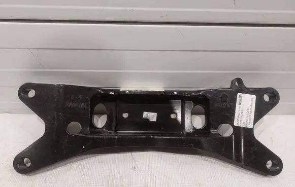 Ford Mustang VI Gearbox mounting bracket FR3Z6A023B