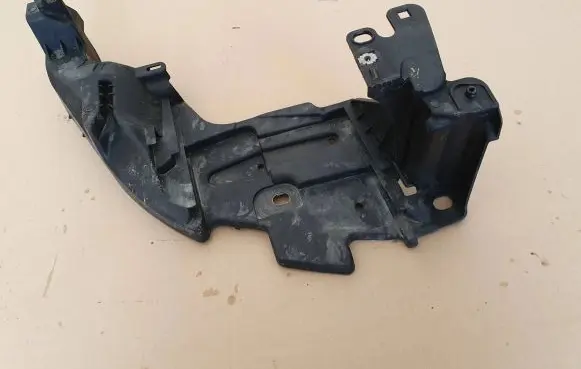 Renault Megane III Headlight/headlamp mounting bracket 622220003R