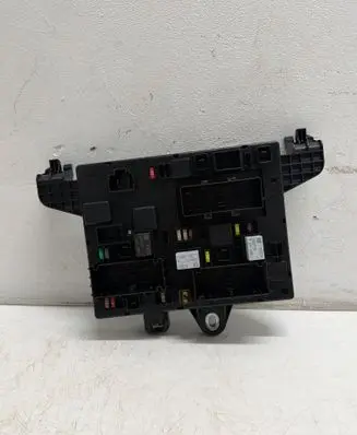 Opel Zafira C Fuse module 365927271 1103900000 1110097AC