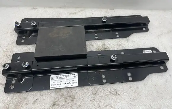 Tesla Model X Rear seat guide rail 108610600c