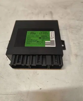 Ford Focus Comfort/convenience module 98AG15K600FD 5WK47240D