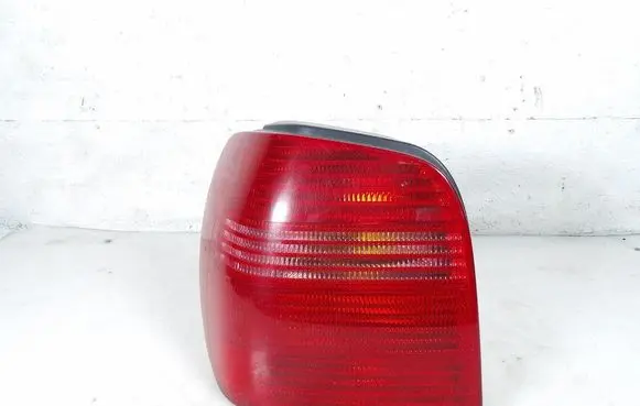Volkswagen Polo III 6N 6N2 6NF Rear/tail lights 964077