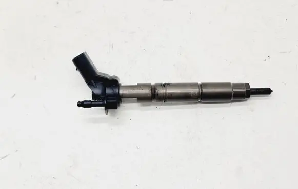 Mercedes-Benz E W211 Fuel injector A6420700487 6420700487