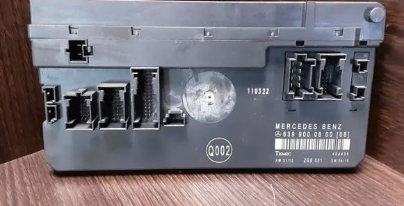 Mercedes-Benz Sprinter W906 Comfort/convenience module 6399000800