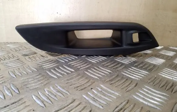 Ford Focus Front door window switch trim BM51A237W20B