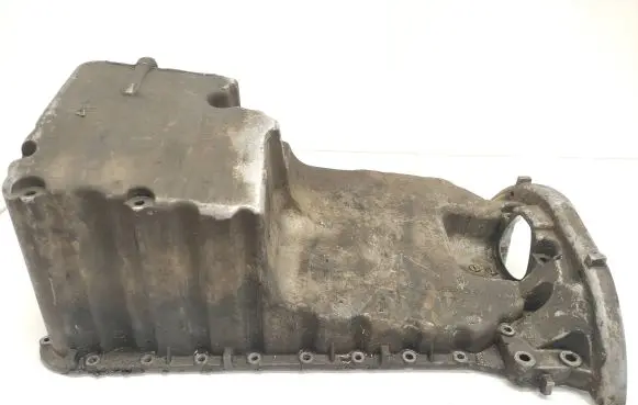 Mercedes-Benz Vito Viano W639 Oil sump 6460142402