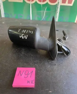 Seat Toledo I (1L) Front door electric wing mirror 010047 E9020060