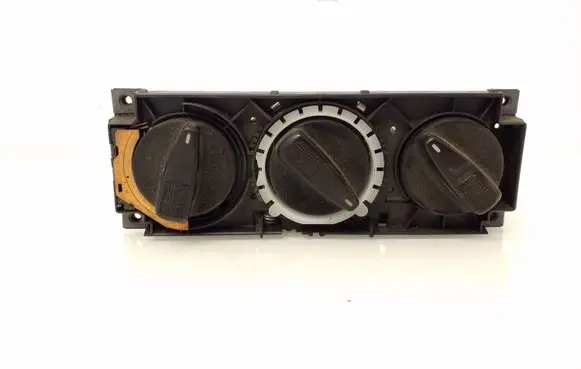 Volkswagen Golf III Climate control unit 1H0819045C 1H0820045C 1H0819045