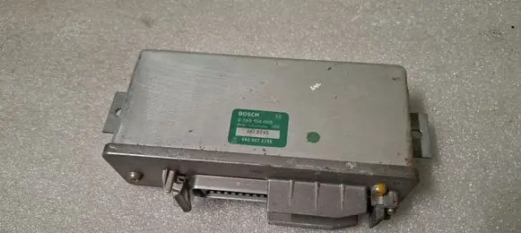 Audi 80 90 S2 B4 ABS control unit/module 4A0907379E