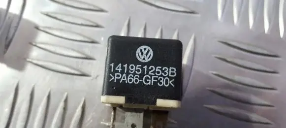 Volkswagen PASSAT B3 Other relay 141951253b