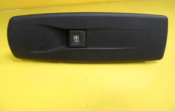 Renault Laguna III Electric window control switch 809600750R