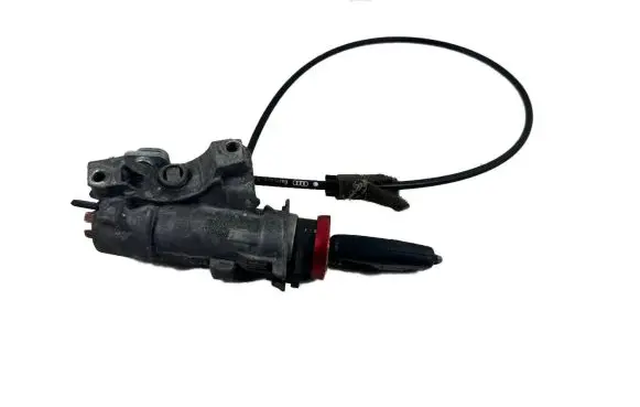 Volkswagen PASSAT B5.5 Ignition lock 4B0905851B 8D1713575