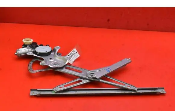 Toyota Auris 150 Front door window regulator with motor 8572002230A
