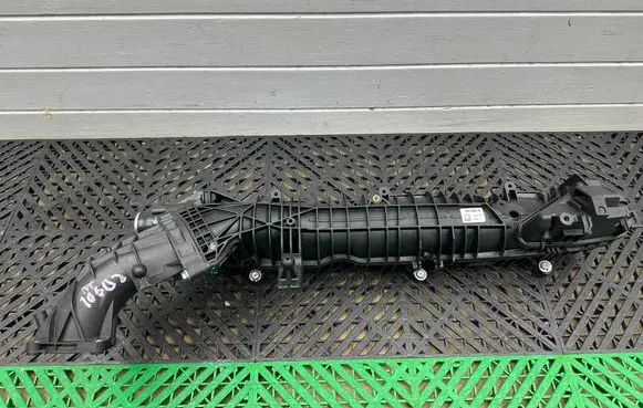 BMW 5 F10 F11 Intake manifold 7811909 1404280196 SP06399