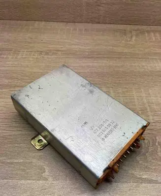 Mercedes-Benz S W126 Cruise control unit/module 0035450932 4122057