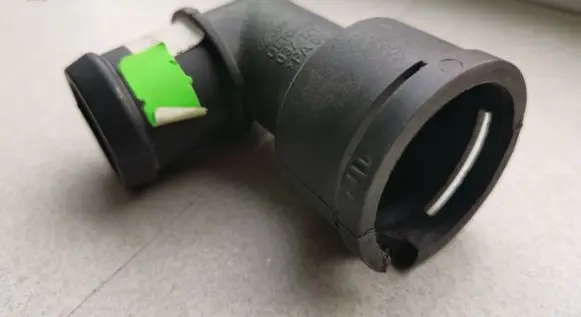 Thermostat/thermostat housing