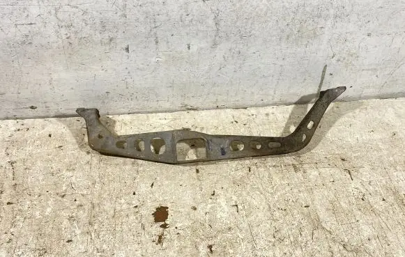 Audi A4 S4 B8 8K Engine mounting bracket 8k0199521c