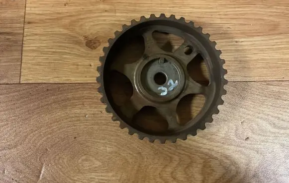 Citroen C4 I Crankshaft gear 