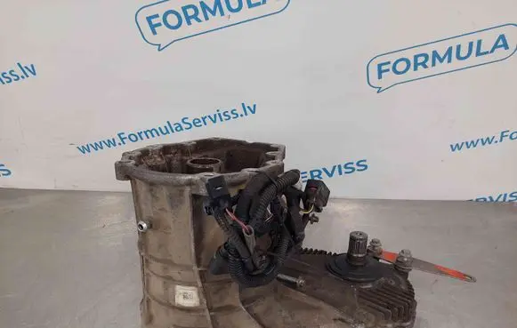 Volkswagen Touareg I Gearbox transfer box case 7L0399649D