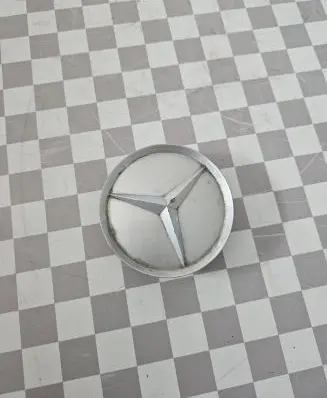 Mercedes-Benz C W202 Original wheel cap 2014010225
