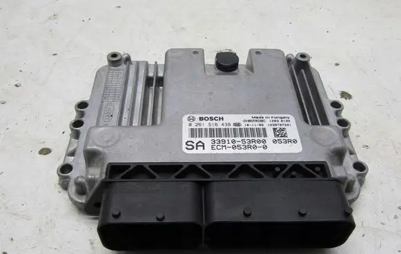 Suzuki Swift III Engine control unit/module ECU 0261S16438