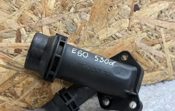 BMW 5 E60 E61 Coolant pipe/hose 2247744 11122247744