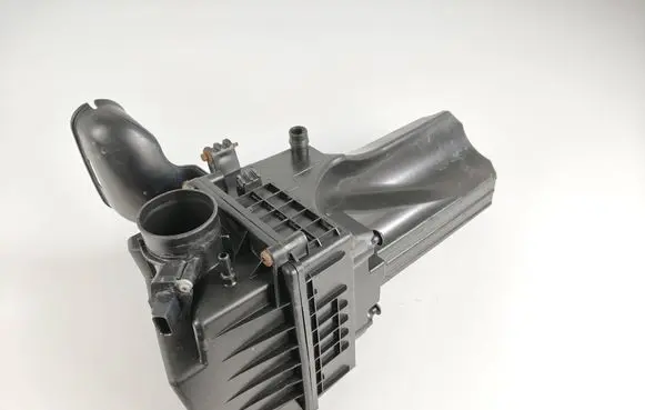 Ford Fiesta Air filter AV219600AA