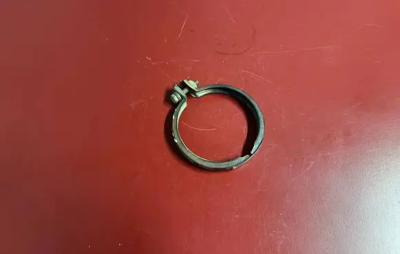 BMW X5 F15 Muffler pipe connector clamp 7606136