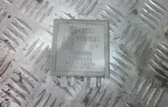 Audi A6 S6 C5 4B Other relay 1j095531