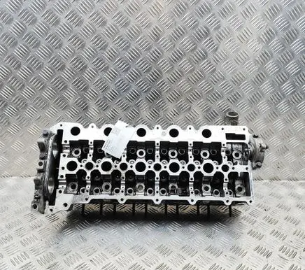 Volvo V70 Engine head 36050993