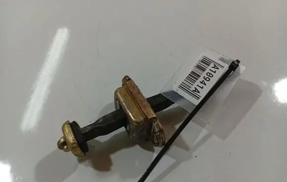 Nissan Almera Tino Front door check strap stopper 