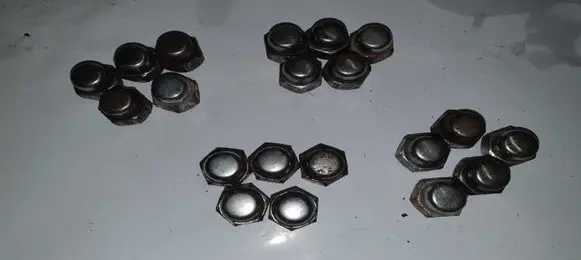 Nissan X-Trail T30 Nuts/bolts NOCODE