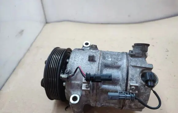 Opel Insignia A Air conditioning (A/C) compressor (pump) 22861236