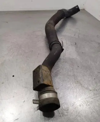 Air intake hose/pipe