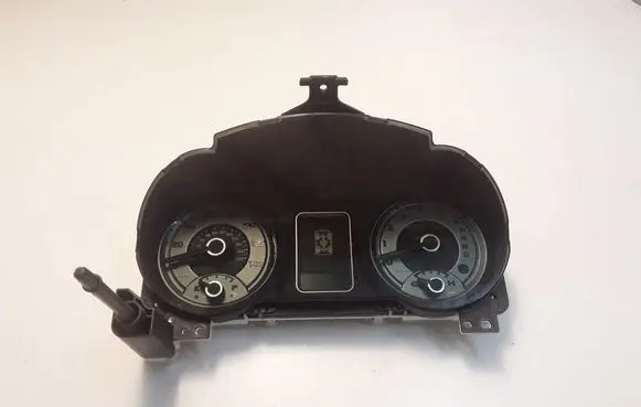 Mitsubishi Pajero Speedometer (instrument cluster) 8100A620