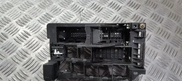 Mercedes-Benz C W202 Fuse box set 2025454540 08820201