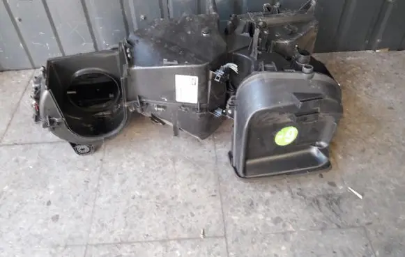 Volkswagen Golf IV Interior heater climate box assembly 1j1820003g