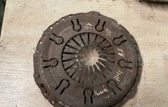 Audi A4 S4 B5 8D Pressure plate 