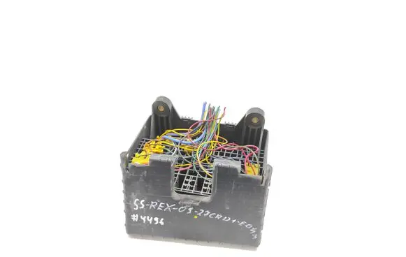 SsangYong Rexton Fuse module 8213008K21 08E7081