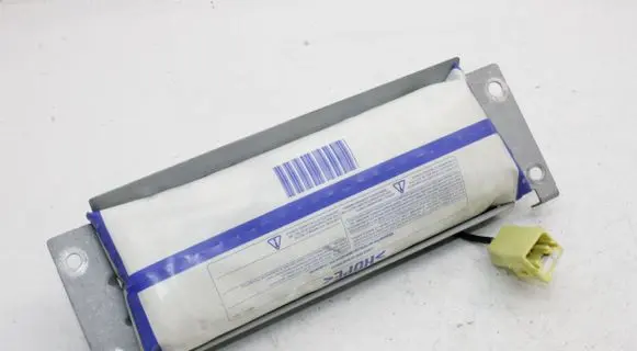 Nissan Pathfinder R51 Passenger airbag