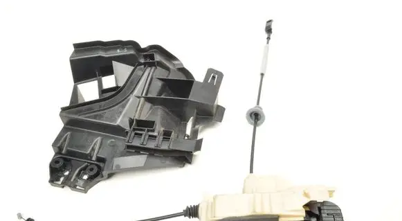 Volvo XC90 Rear door lock 32131413